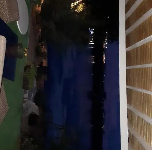 ゲストハウス Zuzette コンスタンツァ