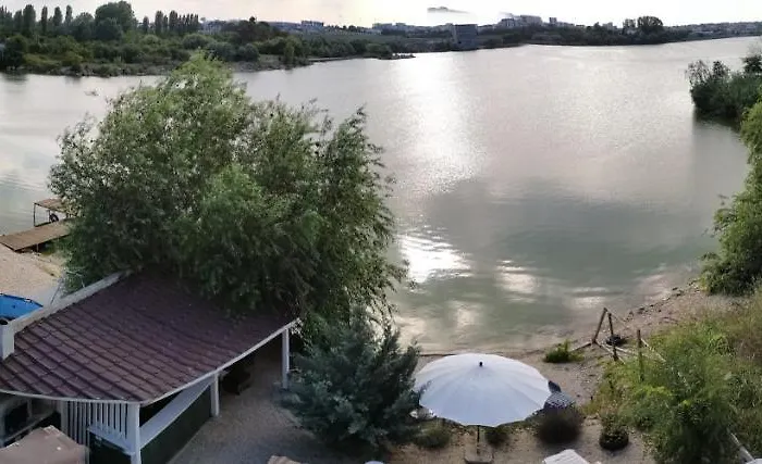 ゲストハウス Zuzette