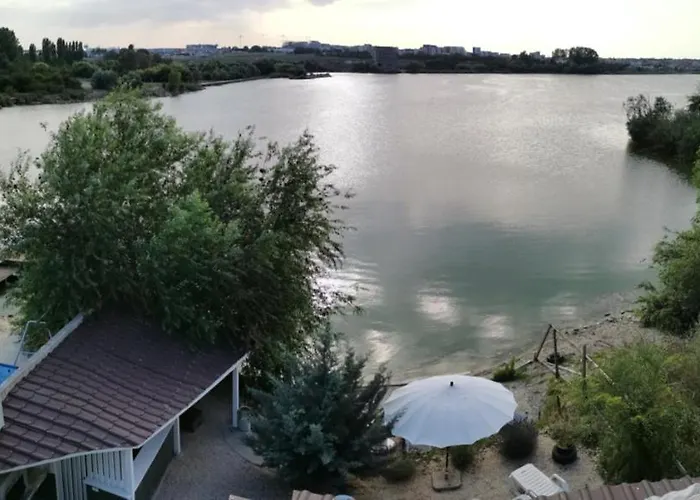 Zuzette ゲストハウス 3*